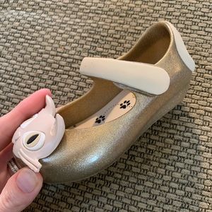 NEW Mini Melissa Shimmer cats, Size 6